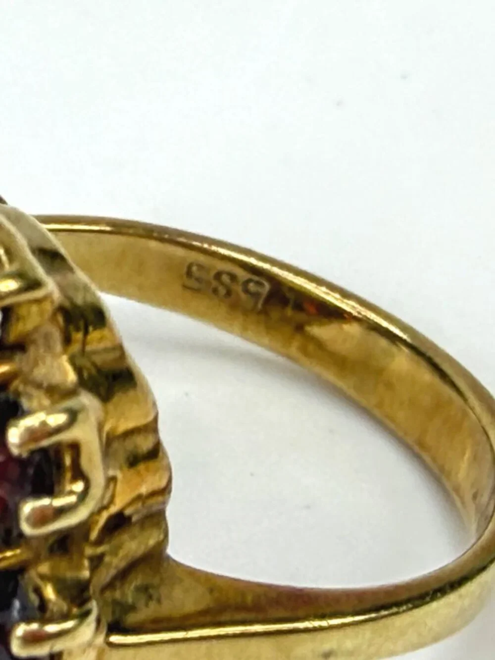 Vintage 14K Gold Opal Garnet Cluster Halo Cocktail Ring Size 5.5 JR1982